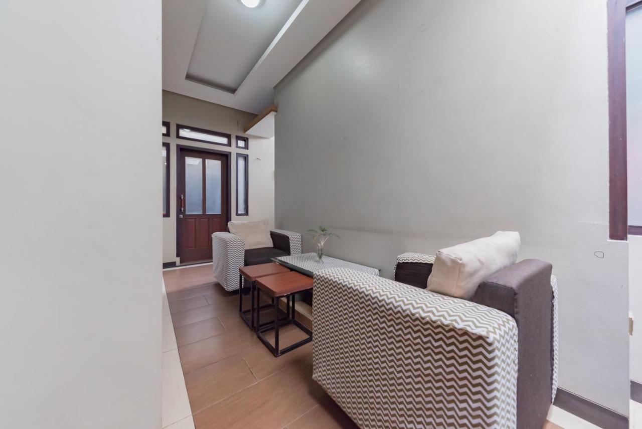 Reddoorz Syariah Near Politeknik Negeri Bandung Campus Hotel Cimahi Kültér fotó