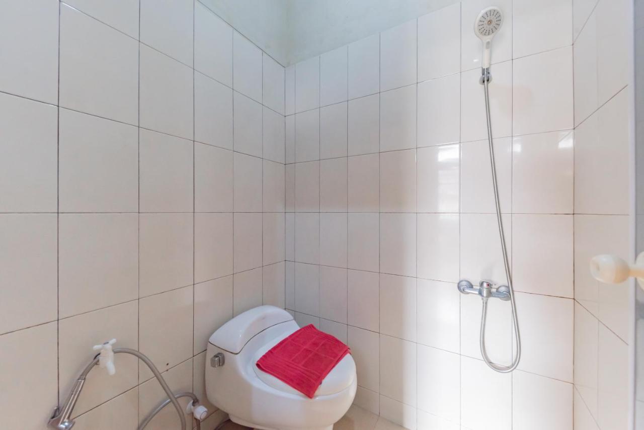 Reddoorz Syariah Near Politeknik Negeri Bandung Campus Hotel Cimahi Kültér fotó